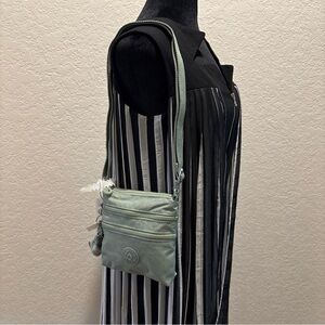Kipling Green Lightweight Everyday Carry Crossbody Bag NWT